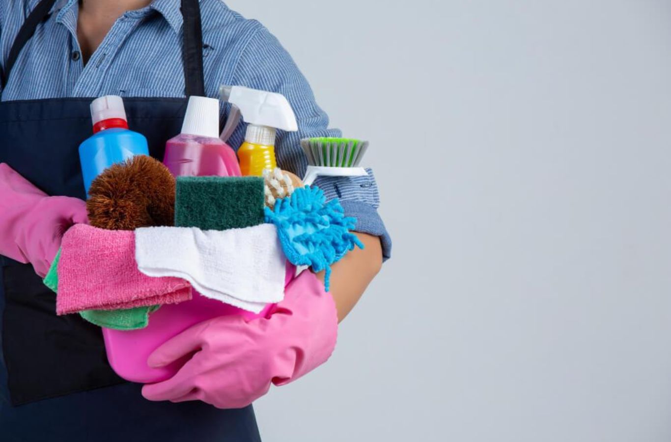 A Sunshine Clean Pros professional providing top-quality cleaning services in Hillsborough Township, NJ showcasing expertise and trustworthiness. Cleaning Services near me.